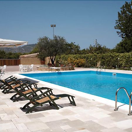 פאלקונה Hotel Delle Palme מראה חיצוני תמונה