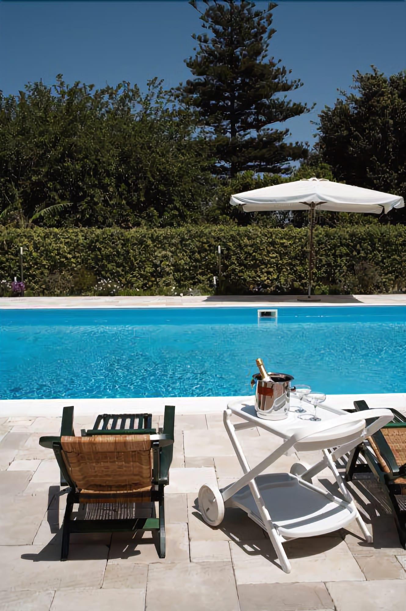 פאלקונה Hotel Delle Palme מראה חיצוני תמונה