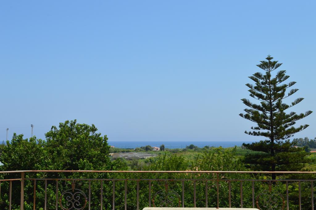 פאלקונה Hotel Delle Palme מראה חיצוני תמונה