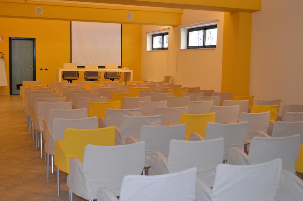 פאלקונה Hotel Delle Palme מראה חיצוני תמונה