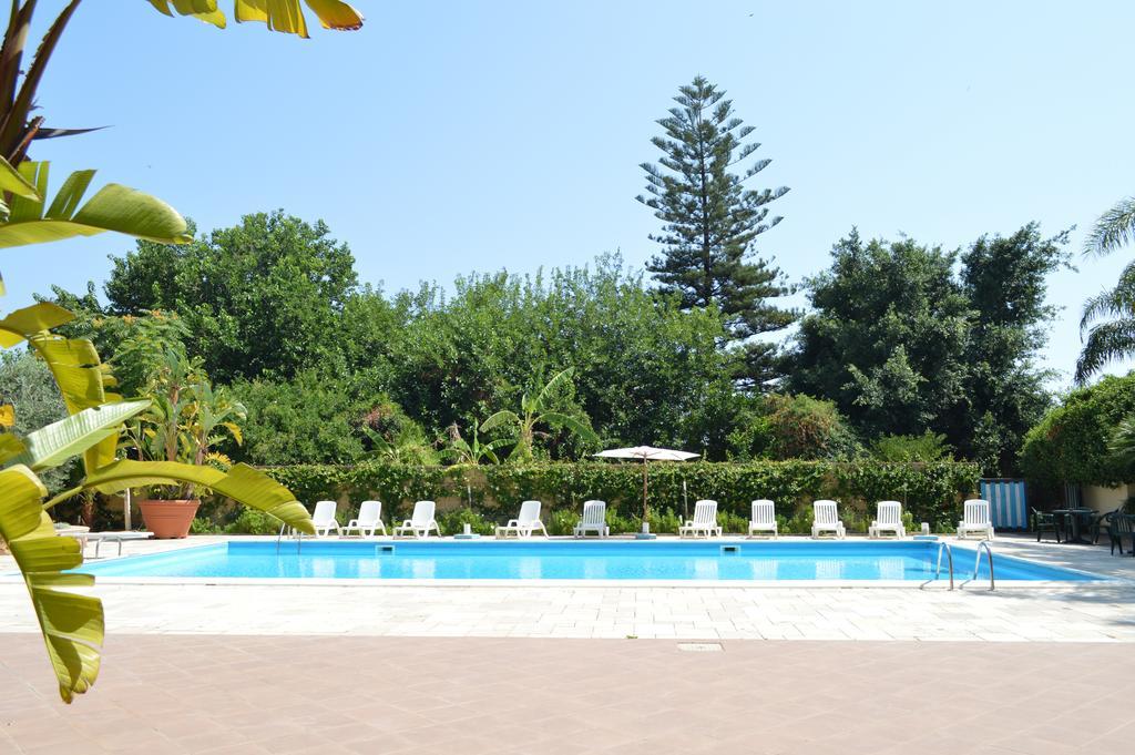 פאלקונה Hotel Delle Palme מראה חיצוני תמונה